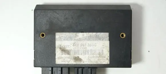 Audi Q7 4L Tow bar trailer control unit/module 4E0907383C