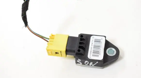 Mercedes-Benz A W169 Airbag deployment crash/impact sensor A1698210451