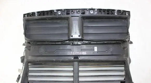 BMW X1 F48 F49 Fender grill 849913102 18779815 5174