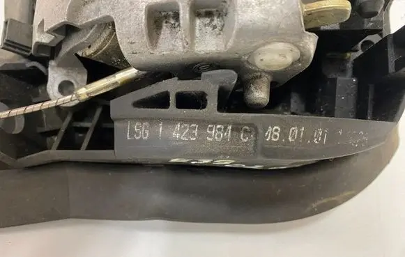 BMW 5 E39 Gear shifter/selector LSG1423984C