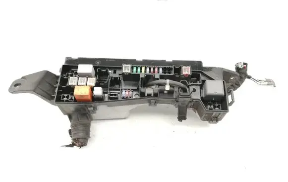 Toyota Avensis T250 Fuse box set