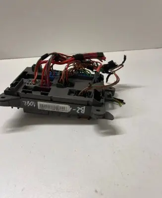 BMW X5 E70 Fuse box set 693168703 518954020A 0050205693168703