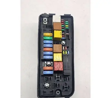 Opel Vectra C Fuse module 460023260