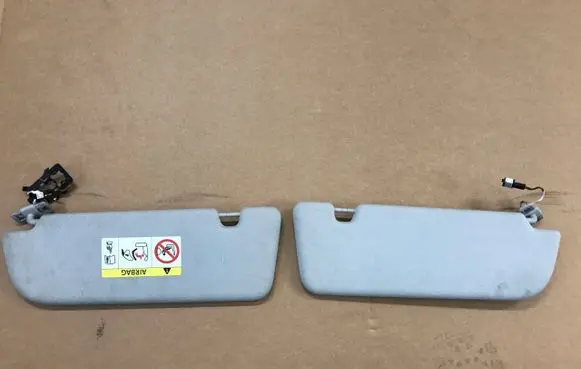Audi Q8 Sun visor clip/hook/bracket 4M8857551D