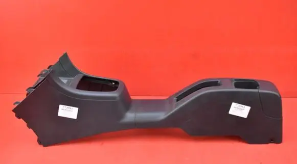 Suzuki Swift II Center console 75821-68L0