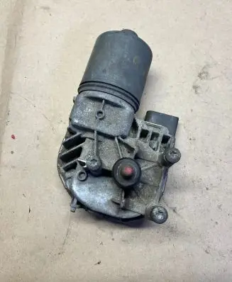 Volvo V50 Wiper motor 0390241913 30698233 040421