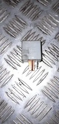 Volkswagen Golf IV Other relay 357911253A WL050237002