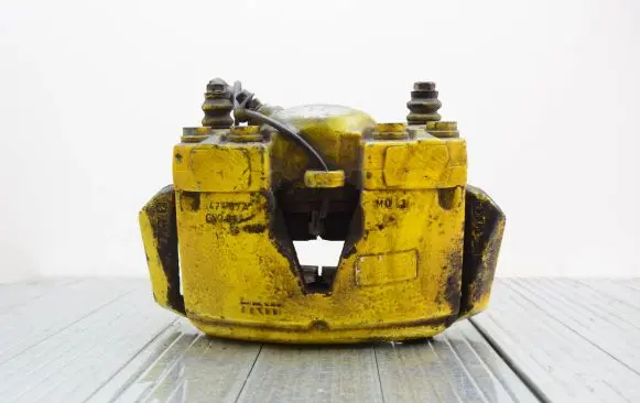 Audi A5 Sportback 8TA Front brake caliper 8K01056