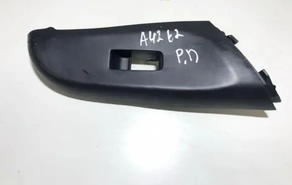 Nissan Almera N16 Front door window switch trim 80960bm520