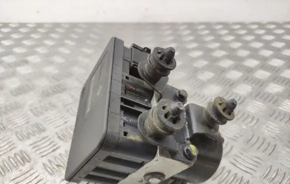 Skoda Superb B6 (3T) ABS Pump 3T0614517B