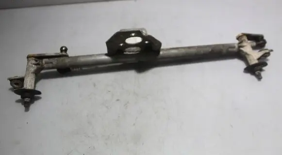 Front wiper linkage