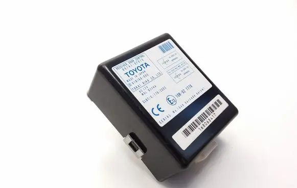 Toyota Corolla Verso AR10 Door control unit/module 897410F010