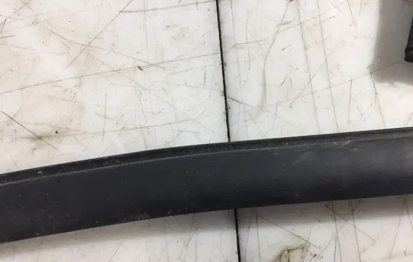 Mercedes-Benz Sprinter W906 Rubber seal front coupe door window 