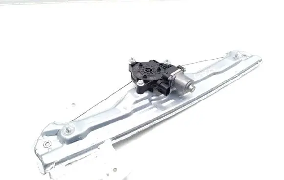 KIA Sportage Front door window regulator with motor 82460R2000 1101365252