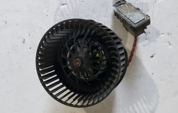 Ford Kuga II Heater fan/blower AV6N18456AA