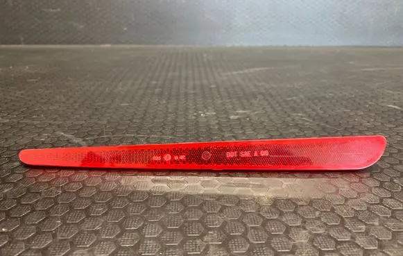 BMW X5 E53 Rear tail light reflector 251831 6901571 ZB251801
