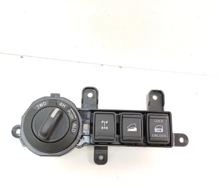 Nissan Navara D23 Multifunctional control switch/knob 682UU4KJ0A