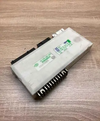 BMW 7 E38 Comfort/convenience module 6901225 5DK00704727
