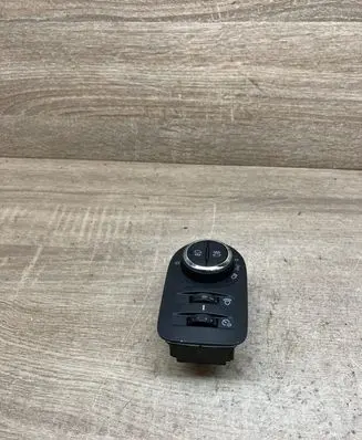 Opel Corsa D Light switch 13310331 321410 124652