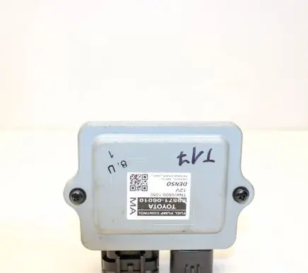 Toyota Camry VIII XV70 Fuel injection pump control unit/module 8957106010