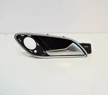 Audi Q3 8U Rear door interior handle 8U0839020A
