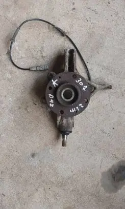 Peugeot 307 Front wheel hub