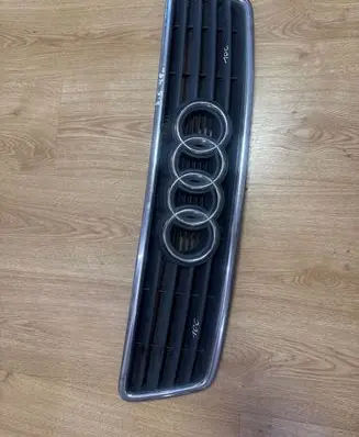 Audi A6 S6 C5 4B Front bumper upper radiator grill 4B0853651 4B0853651A
