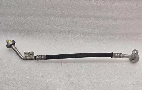 Volvo XC40 Air conditioning (A/C) pipe/hose 31694875