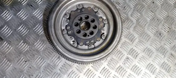Volkswagen Golf VII Flywheel 06K105266A