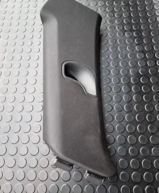 Porsche Cayenne (92A) (B) pillar trim (top) 7P5867242M 1062761000