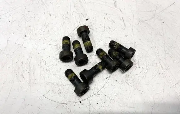 Nuts/bolts