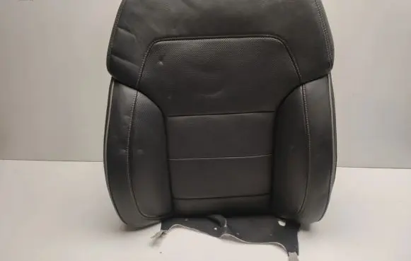 Mercedes-Benz GL X166 Seat trim A1669108003