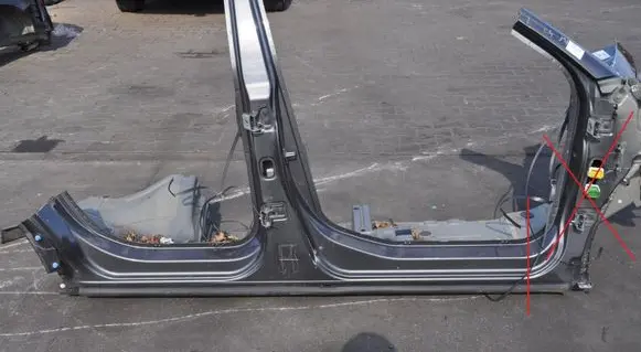 Citroen C4 III e-C4 Pillar (middle) 