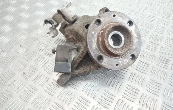 Citroen Xsara Picasso Front wheel hub spindle knuckle