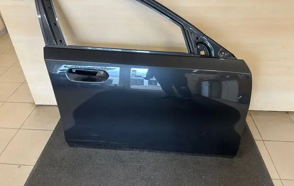 BMW 5 G60 G61 Front door 6656408