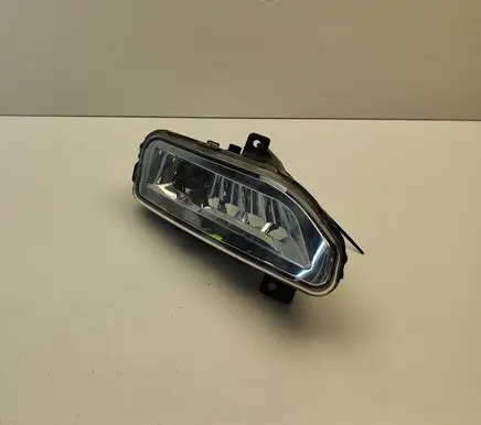 Nissan Leaf II (ZE1) Front fog light 261558995C