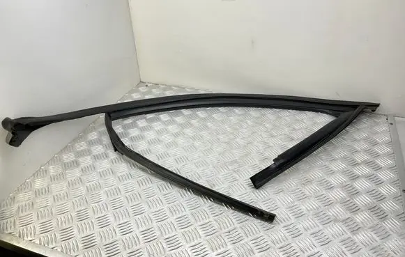 Audi A6 S6 C7 4G Rubber seal front door window/glass 4G0837439