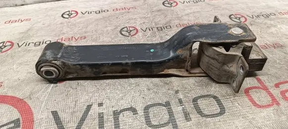 Engine mount bracket