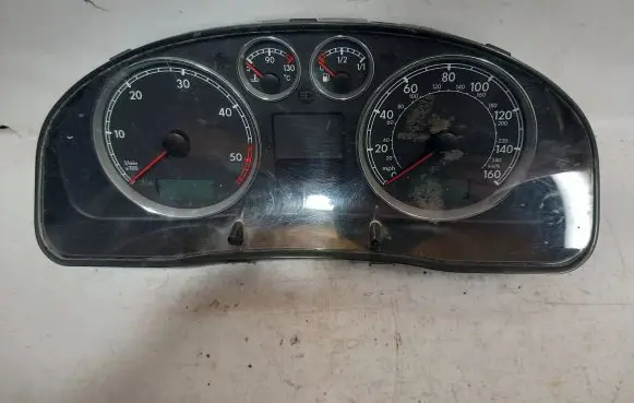 Volkswagen PASSAT B5.5 Speedometer (instrument cluster) 3B0920929A 1510032256