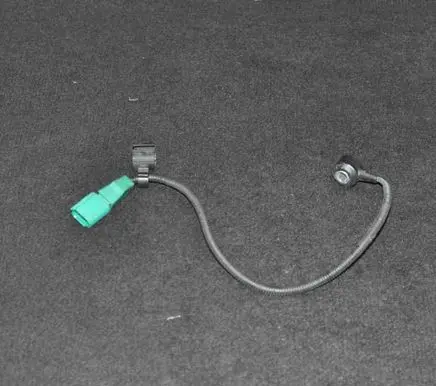 Audi A4 S4 B8 8K Detonation knock sensor 06E905377A
