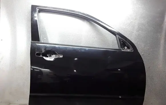 Mitsubishi Outlander Front door