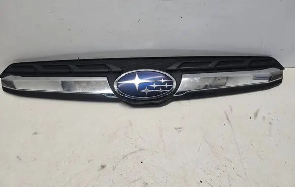 Front bumper upper radiator grill