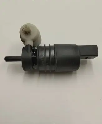 Skoda Fabia Mk2 (5J) Windscreen/windshield washer pump 1T0955651A 3028143