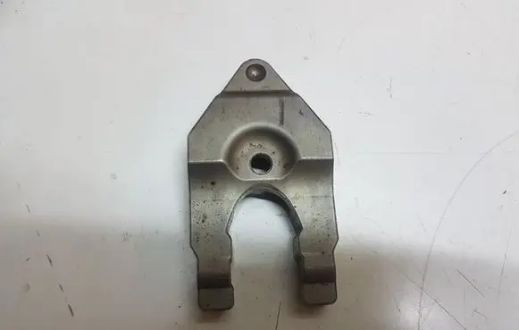 Nissan X-Trail T30 Fuel Injector clamp holder