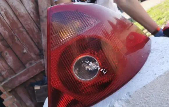 Ford Mondeo Mk III Rear/tail lights 1S7113404A