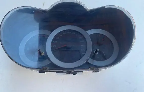 Toyota RAV 4 (XA30) Speedometer (instrument cluster) 2574403330