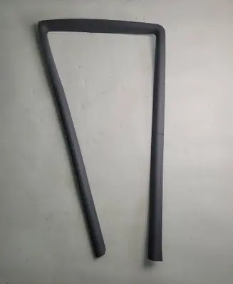 Mercedes-Benz Vito Viano W638 Door glass trim A6386920369