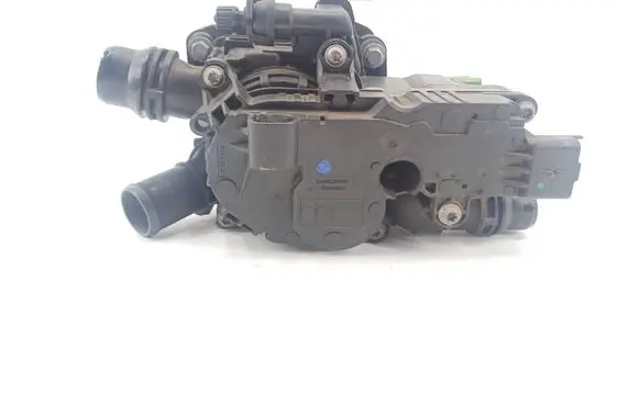 Thermostat/thermostat housing
