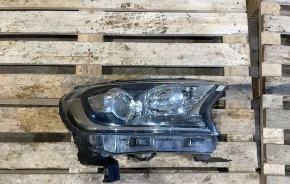Ford Ranger Headlight/headlamp S2411K002