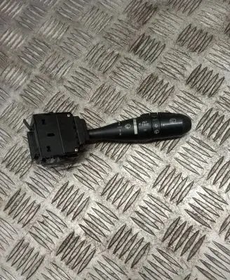 Mitsubishi Colt Wiper control stalk
